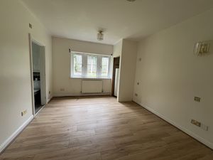 Bedroom- click for photo gallery